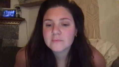 Snapshot of baby_girl_93 chatting on 12/17/25, 08:09 baby_girl_93 online show from 12/17/25, 08:09