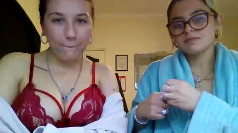 Snapshot of baby_girls2224 chatting on 02/17/26, 08:37 baby_girls2224 online show from 02/17/26, 08:37