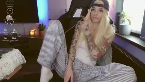 Snapshot of baby_gopn1k chatting on 02/10/25, 08:09 baby gopn1k online show from 02/10/25, 08:09