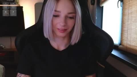 Snapshot of baby_gopn1k chatting on 10/17/25, 05:10 baby gopn1k online show from 10/17/25, 05:10