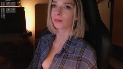 Snapshot of baby_gopn1k chatting on 11/21/25, 05:06 baby gopn1k online show from 11/21/25, 05:06