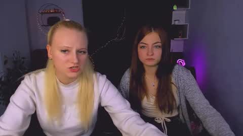 Snapshot of baby_hotte chatting on 11/05/25, 10:37 baby online show from 11/05/25, 10:37