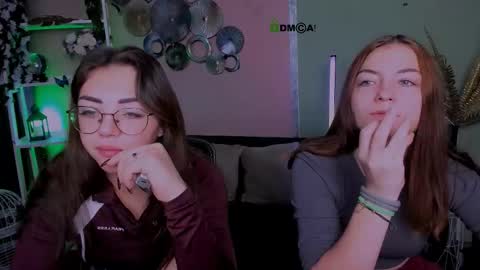 Snapshot of baby_hotte chatting on 12/18/25, 07:03 baby online show from 12/18/25, 07:03