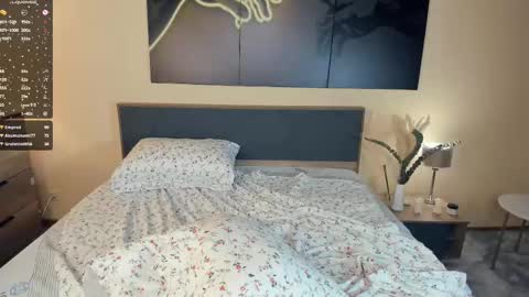 Emily online show from 03/03/25, 12:16