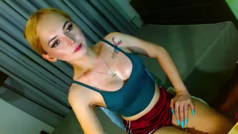 Snapshot of baby_kira1988 chatting on 02/21/25, 01:33 Your Baby Kira online show from 02/21/25, 01:33