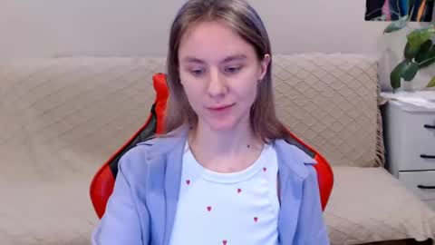 baby_kitte online show from 01/28/25, 06:27