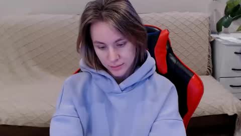 baby_kitte online show from 01/29/25, 02:30