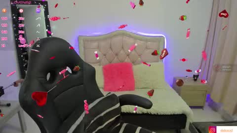 Snapshot of baby_love03 chatting on 09/14/25, 11:26 Dulce Stefa online show from 09/14/25, 11:26