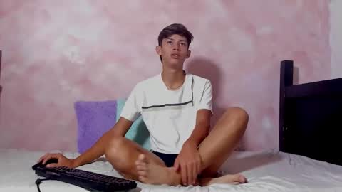 baby_noaht online show from 05/16/26, 12:37
