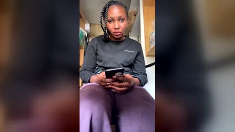 baby_nova online show from 02/23/26, 08:44