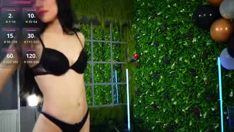 Baby Nico online show from 11/11/25, 09:37