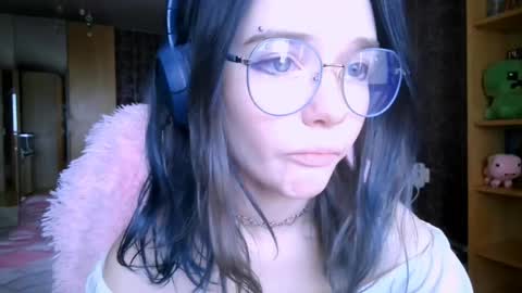 Alice online show from 04/27/26, 08:45