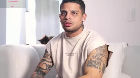 Snapshot of baby_rausch chatting on 11/12/25, 08:04 baby_rausch online show from 11/12/25, 08:04