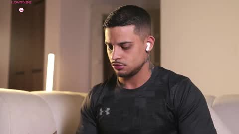 Snapshot of baby_rausch chatting on 12/16/25, 04:50 baby_rausch online show from 12/16/25, 04:50