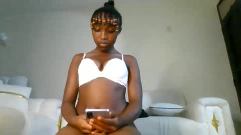 baby_smiler online show from 05/26/26, 01:34