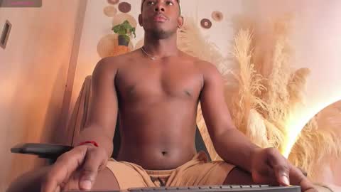 FOLLOW ME  online show from 01/12/26, 07:24