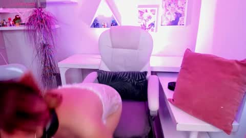 Baby Vellvett online show from 02/12/26, 02:56