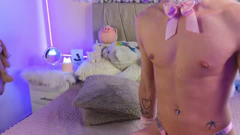  Dani  online show from 12/31/24, 04:16