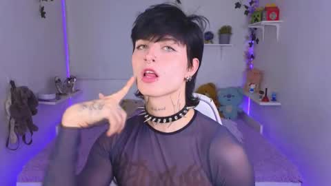  Dani  online show from 11/28/25, 05:21