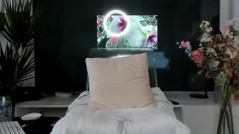 Snapshot of babyallya chatting on 09/12/25, 07:52 babyallya online show from 09/12/25, 07:52