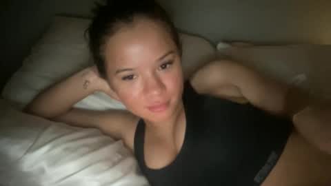 Snapshot of babyaves chatting on 02/01/26, 07:07 babyaves online show from 02/01/26, 07:07