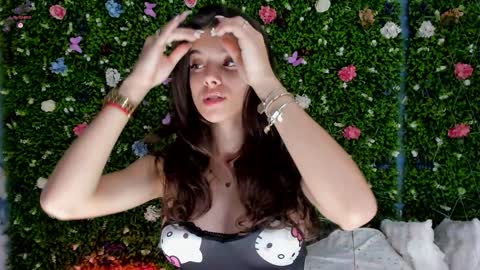 Snapshot of babyaylin chatting on 09/24/25, 04:16 Aylin online show from 09/24/25, 04:16