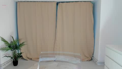 Snapshot of babyaylin chatting on 10/14/25, 05:08 Aylin online show from 10/14/25, 05:08