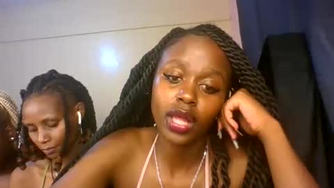 Snapshot of babybrown20 chatting on 05/21/26, 06:04 babybrown online show from 05/21/26, 06:04