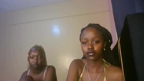 Snapshot of babybrown20 chatting on 05/22/26, 07:26 babybrown online show from 05/22/26, 07:26