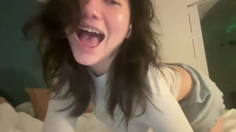 ava online show from 02/05/26, 07:13