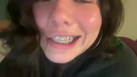 ava online show from 03/22/26, 06:28