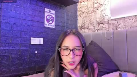 Snapshot of babycam7 chatting on 02/24/25, 06:58 Babycam online show from 02/24/25, 06:58