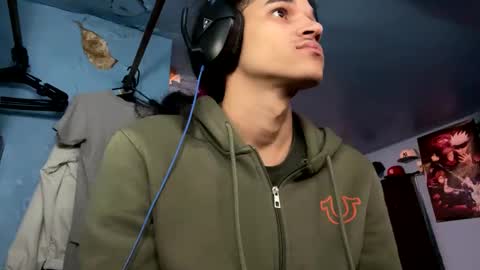 Snapshot of babyd0103 chatting on 12/05/24, 02:42 babyD online show from 12/05/24, 02:42