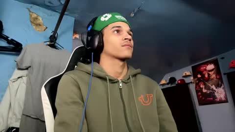 Snapshot of babyd0103 chatting on 12/06/24, 04:25 babyD online show from 12/06/24, 04:25