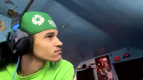 Snapshot of babyd0103 chatting on 12/15/24, 04:51 babyD online show from 12/15/24, 04:51