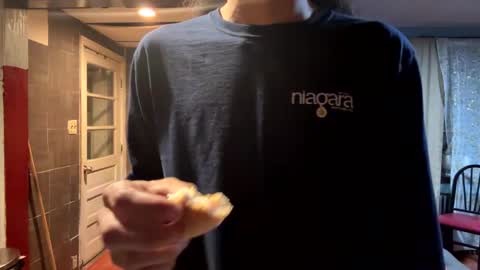 Snapshot of babyd0103 chatting on 09/27/25, 05:12 babyD online show from 09/27/25, 05:12