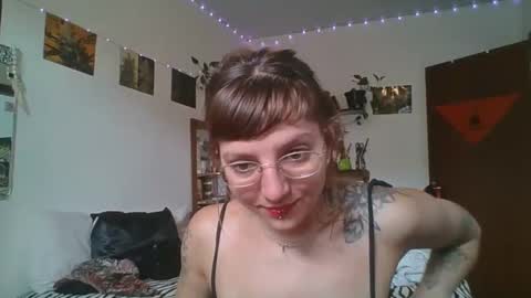 Snapshot of babydemon6 chatting on 12/10/24, 02:17 babydemon6 online show from 12/10/24, 02:17