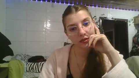 babydemon6 online show from 09/26/25, 11:20