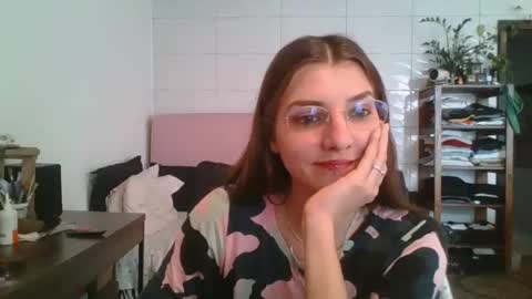 Snapshot of babydemon6 chatting on 10/07/25, 07:00 babydemon6 online show from 10/07/25, 07:00