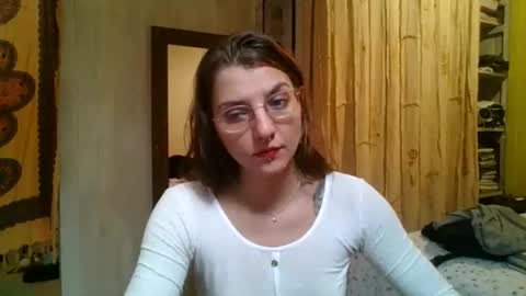 Snapshot of babydemon6 chatting on 05/17/26, 07:21 babydemon6 online show from 05/17/26, 07:21
