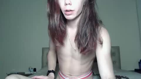 Snapshot of babyezhen chatting on 11/02/25, 08:11 babyezhen online show from 11/02/25, 08:11