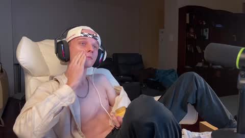Big cock boy online show from 12/13/24, 05:16