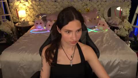 Snapshot of babyflowerr chatting on 04/29/26, 06:58 Sasha online show from 04/29/26, 06:58