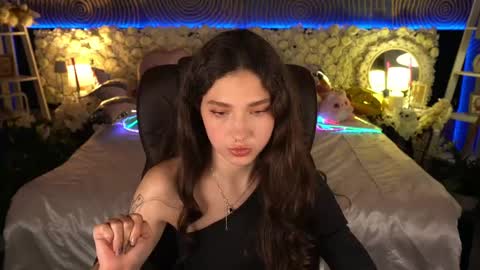 Snapshot of babyflowerr chatting on 06/03/26, 06:57 Sasha online show from 06/03/26, 06:57