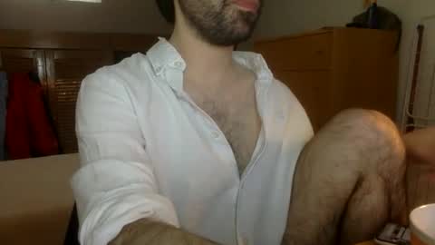 Snapshot of babyhardy chatting on 06/03/26, 10:18 Tom A. online show from 06/03/26, 10:18