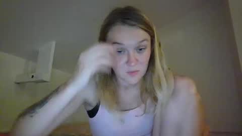 Snapshot of babykay03 chatting on 09/25/25, 03:32 babykay03 online show from 09/25/25, 03:32