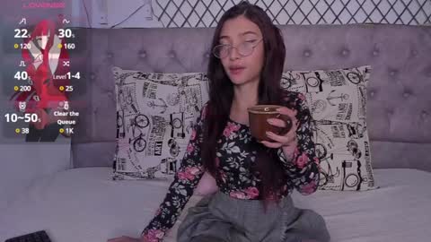 Snapshot of babylissie chatting on 01/18/25, 12:47 babylissie online show from 01/18/25, 12:47