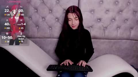 Snapshot of babylissie chatting on 03/12/25, 12:47 babylissie online show from 03/12/25, 12:47