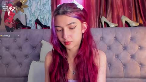 Snapshot of babylissie chatting on 10/09/25, 01:42 babylissie online show from 10/09/25, 01:42