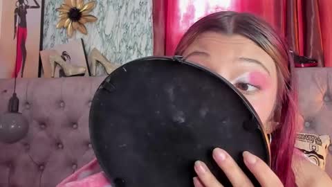 Snapshot of babylissie chatting on 12/05/25, 02:14 babylissie online show from 12/05/25, 02:14